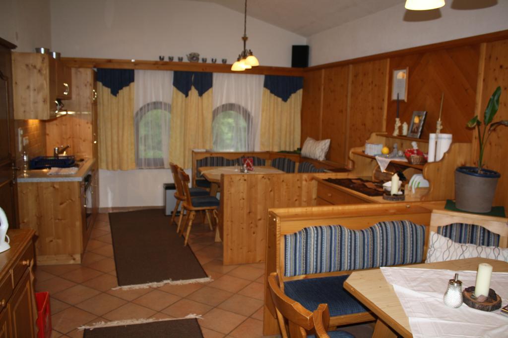 Schwarzenbacher Lungötz Oda fotoğraf